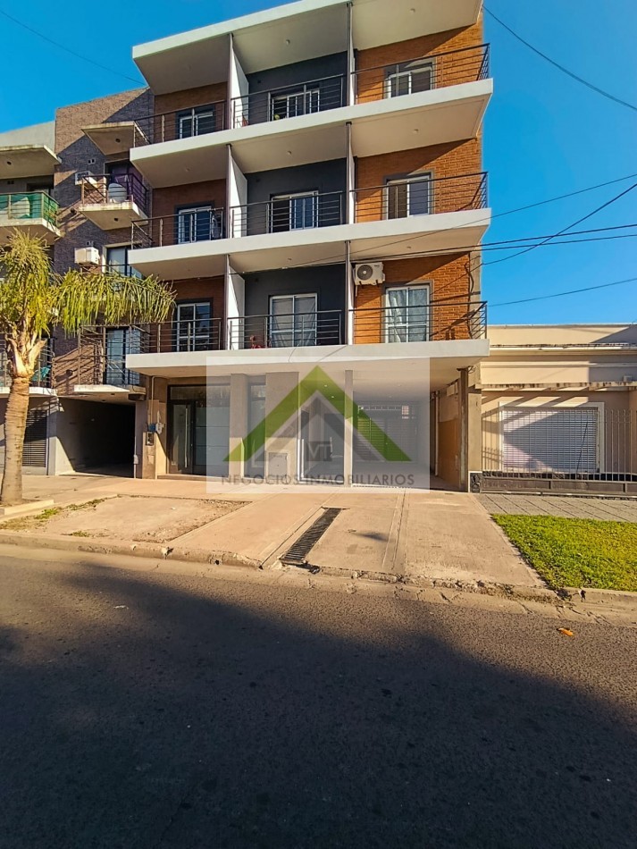 Venta de Departamento Santa Cruz al 200