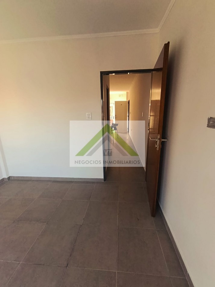 Venta de Departamento Santa Cruz al 200