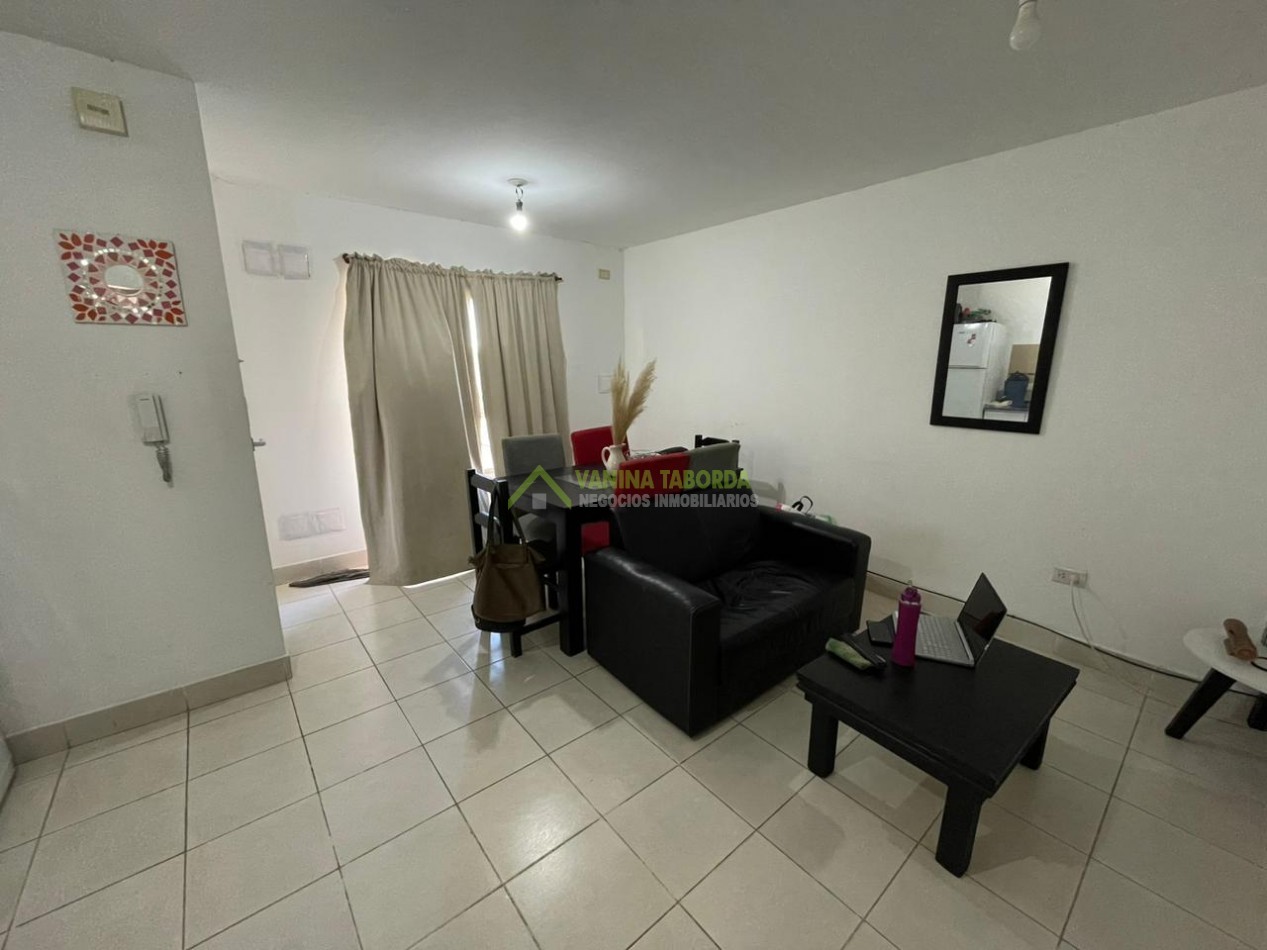 VENTA Departamento  1 dormitorio calle Colon