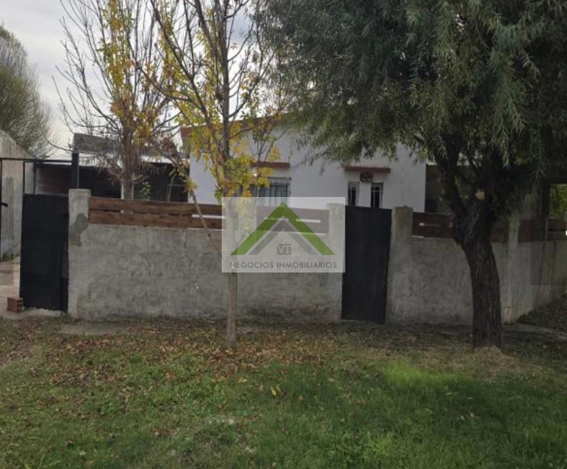 VENTA DE CASA EN SAN BENITO, EXCELENTE UBICACION. 