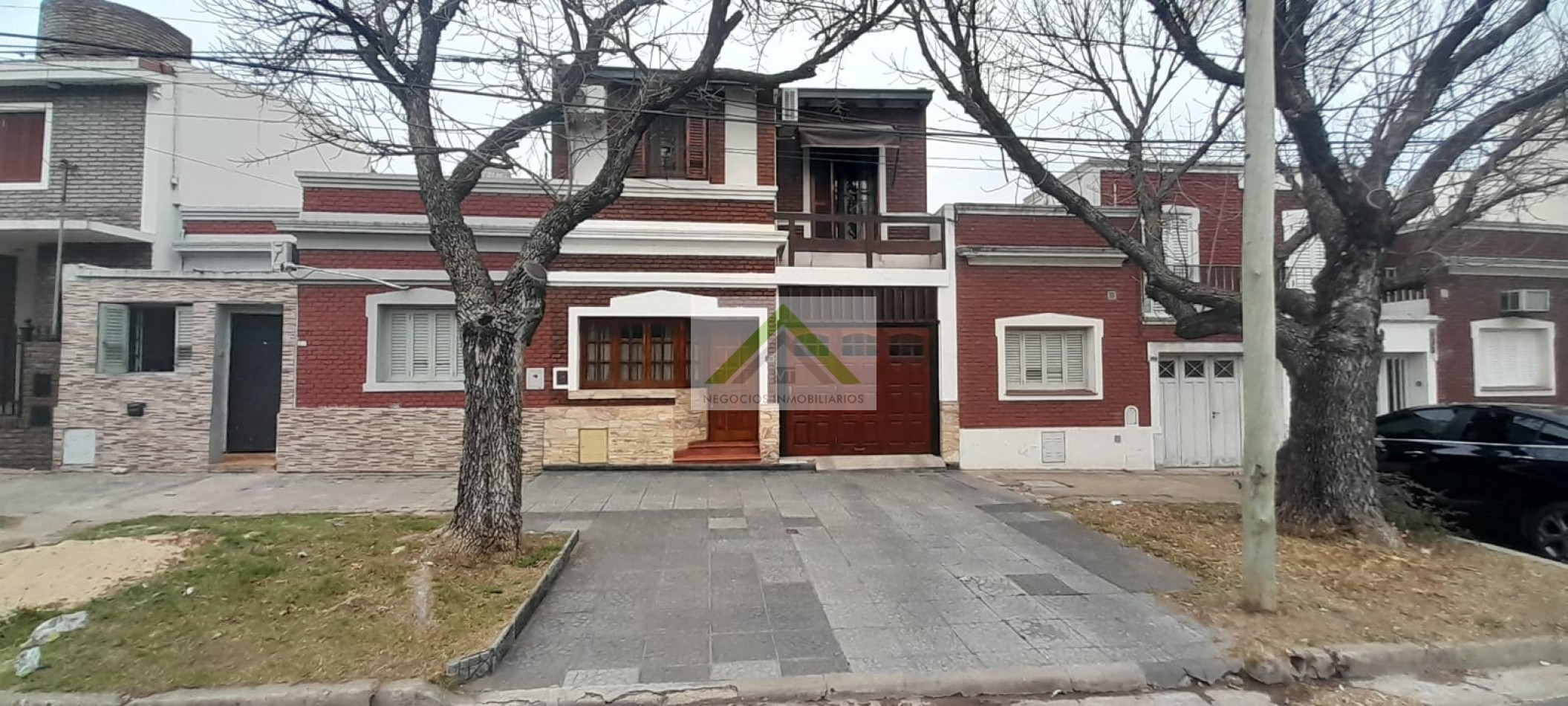 VENTA DE CASA DE DOS PLANTAS EN ZONA SAENZ PEÑA