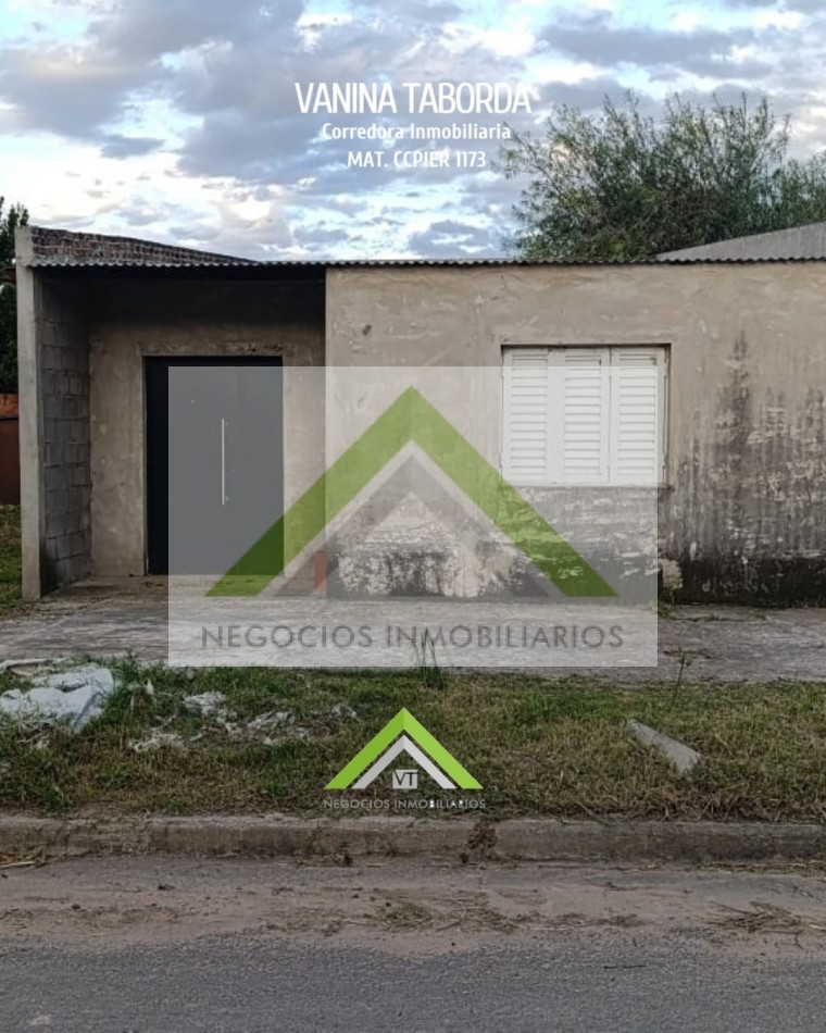 Venta Amplio Terreno+Constuccion en Strobel, Diamante