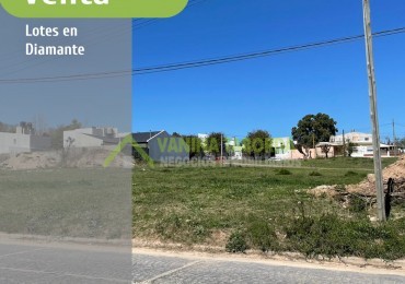 VENTA de TERRENOS EN DIAMANTE